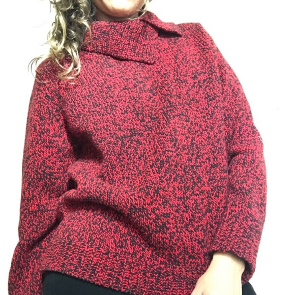 Liz Claiborne red and black sweater size L .